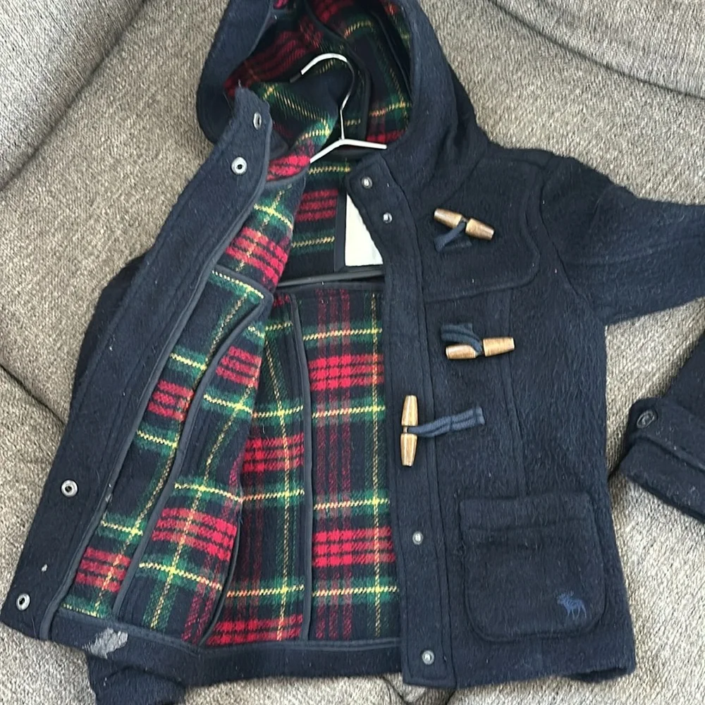 Abercrombie kids Wool Hooded Black Plaid Winter Jacket with Wooden buttons small